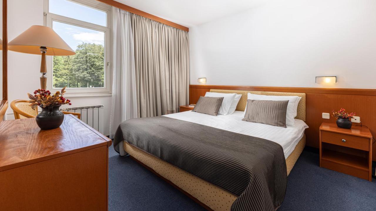 Hotel Jezero Plitvička Jezera Eksteriør bilde