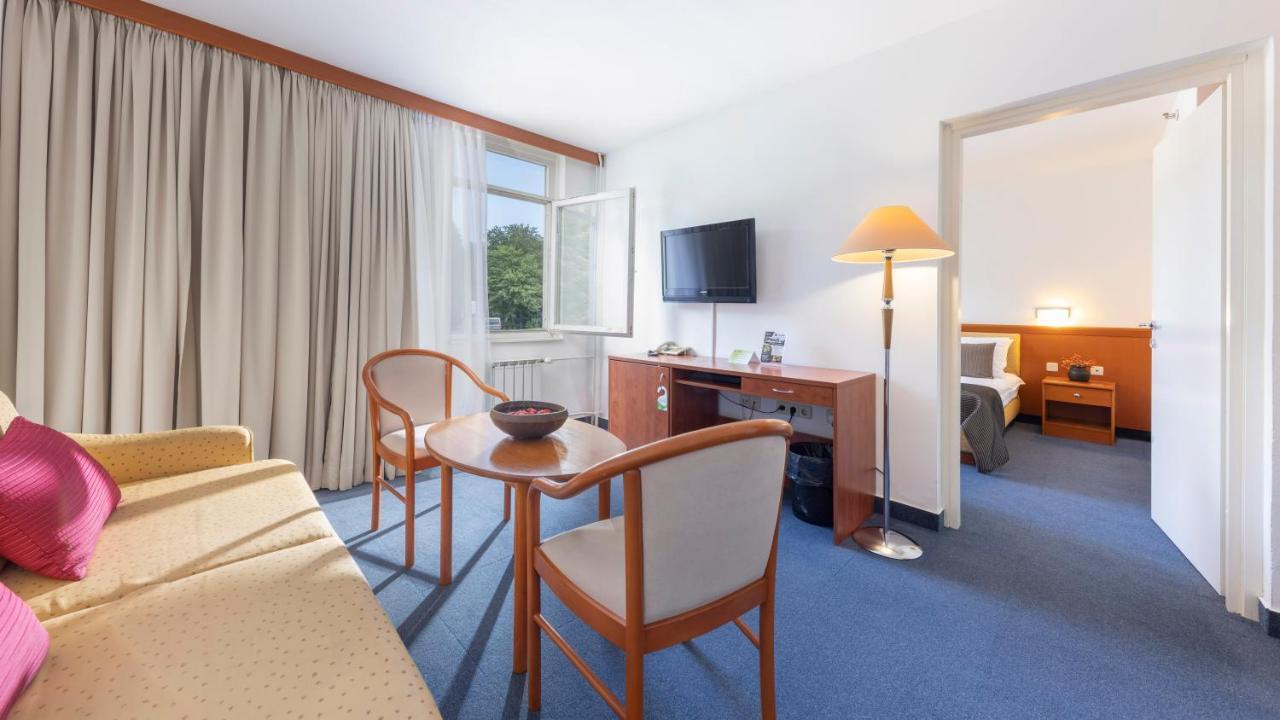 Hotel Jezero Plitvička Jezera Eksteriør bilde
